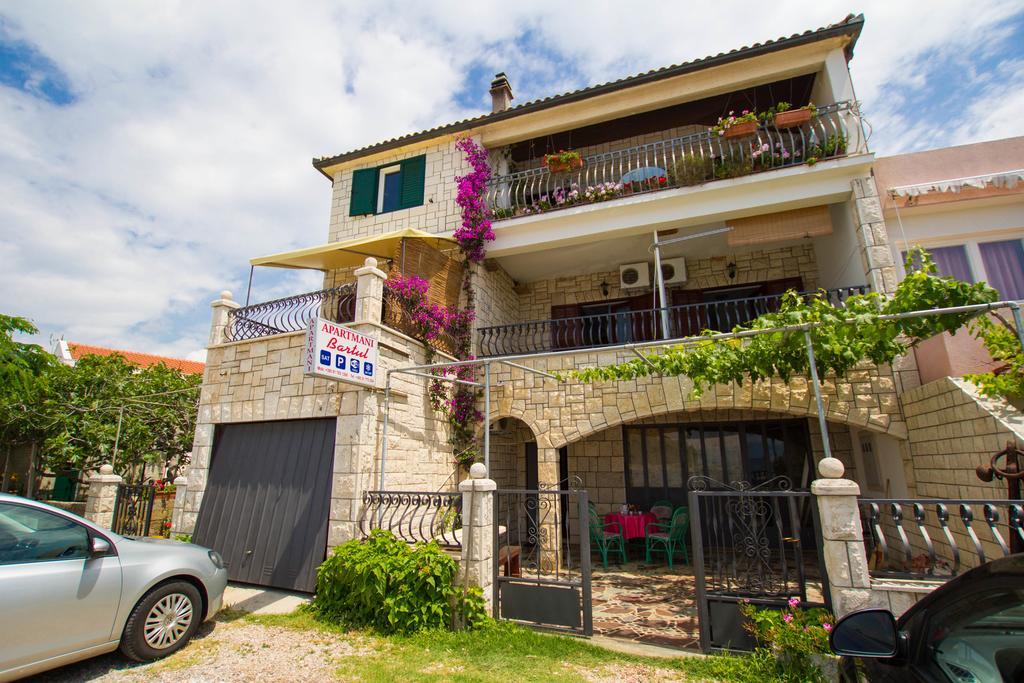 Apartments Bartul Sućuraj Exteriér fotografie