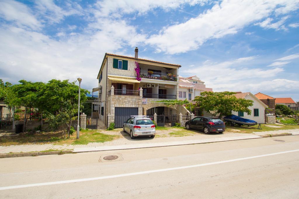 Apartments Bartul Sućuraj Exteriér fotografie