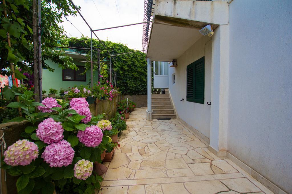 Apartments Bartul Sućuraj Exteriér fotografie