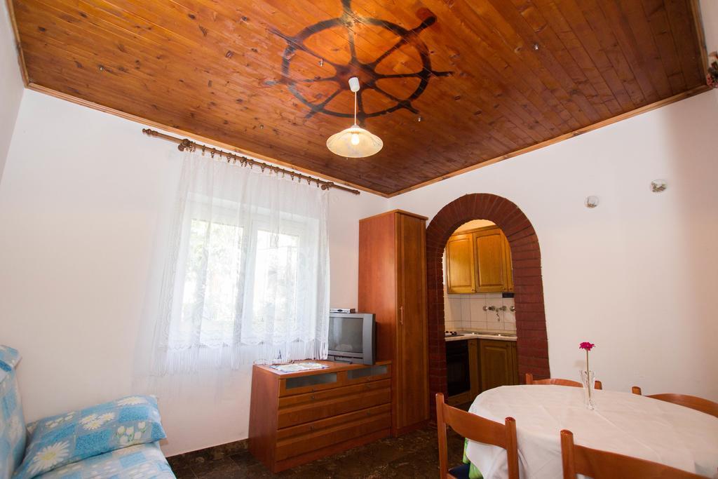 Apartments Bartul Sućuraj Exteriér fotografie