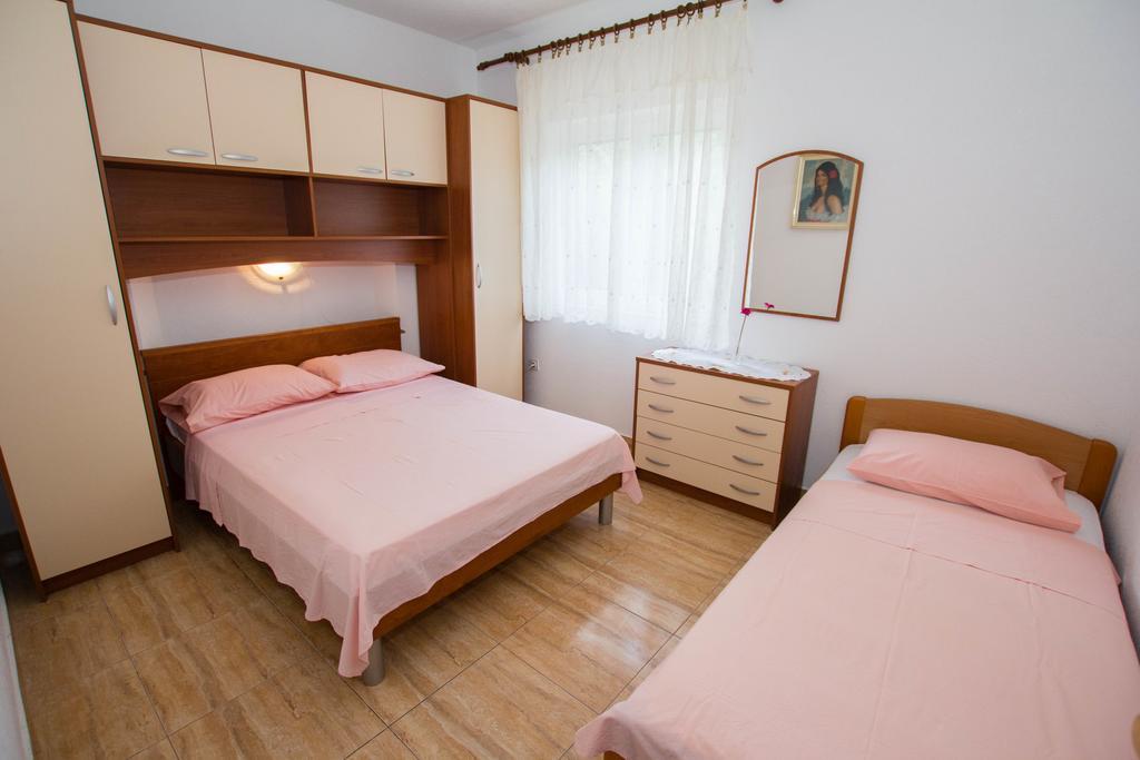 Apartments Bartul Sućuraj Exteriér fotografie