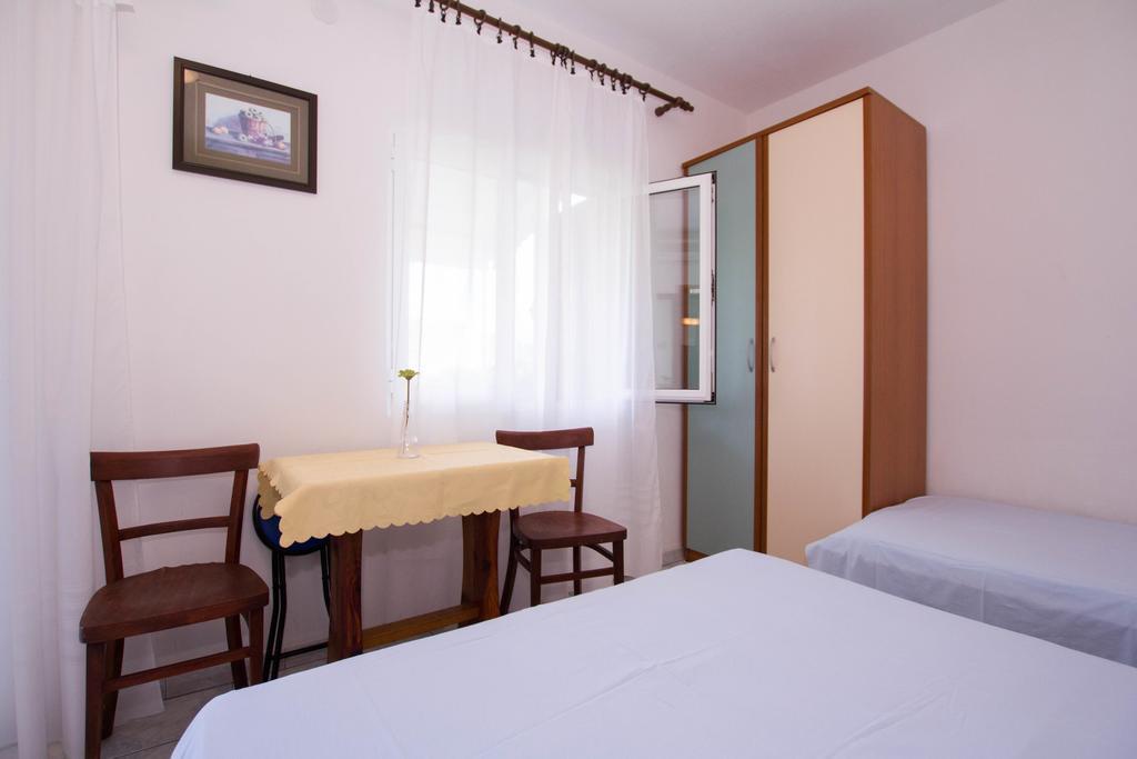 Apartments Bartul Sućuraj Exteriér fotografie
