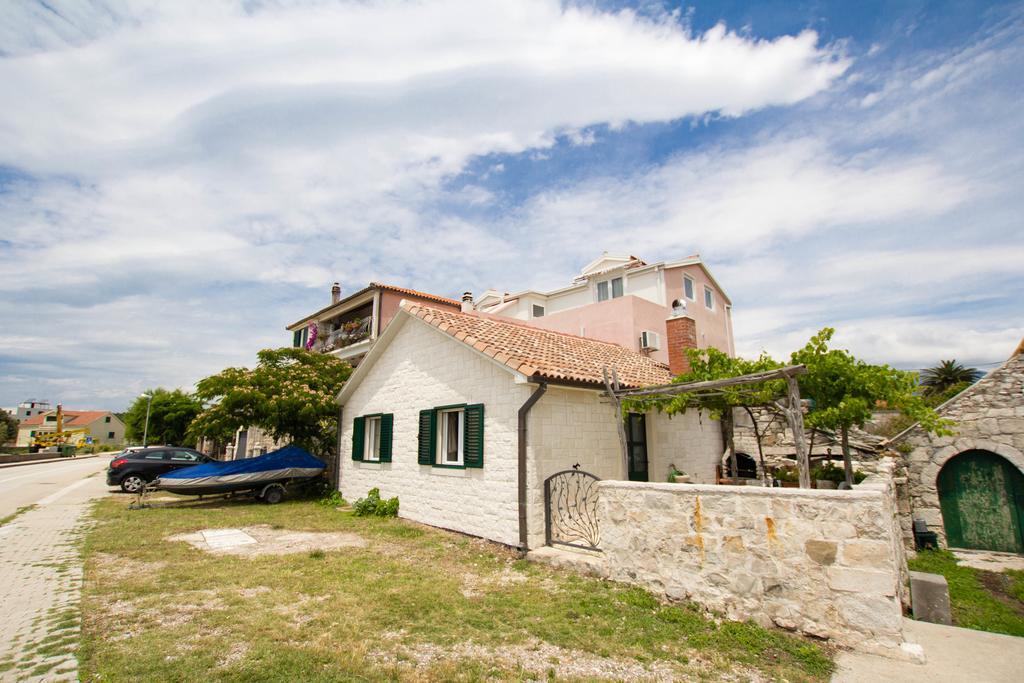 Apartments Bartul Sućuraj Exteriér fotografie